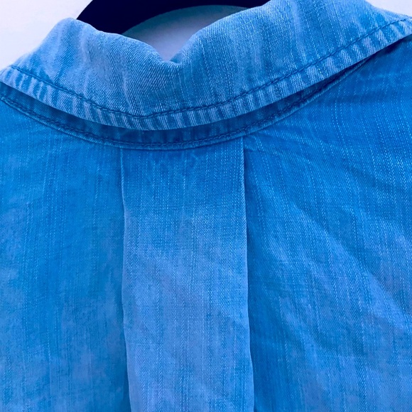 Bella Dahl Denim Button-Up Shirt medium wash LIKE NEW never worn Size XS - Picture 5 of 16